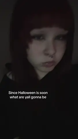 I might be coraline or something really scary #halloween #wlw #fall #spookyseason #fyppppppppppppppppppppppp 