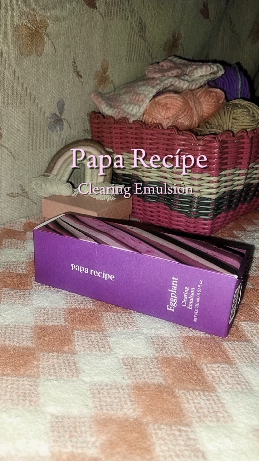 Eggplant in moisturizer? #paparecipe #skincare #moisturizer #kbeauty #kbeautyskincare #affiliate #emulsion #koreanskincare #reccomended #sensitiveskin #recommendations #affiliatetiktok #xybca #glassskin #skincareroutine #skincaretips #viral #fyp #foryoupage #SkinCare101 