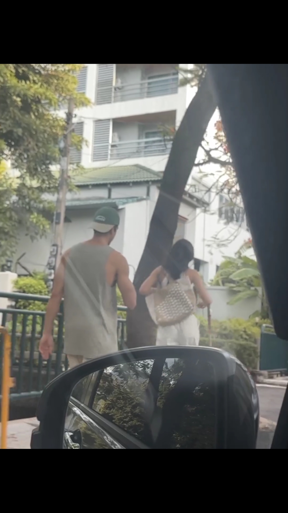 has a boyfriend who always takes photos of random things 🫶‼️ #urassayas #nadech #couple #thailand🇹🇭 #4u #fypシ゚viral #xyzbca #fyppppppppppppppppppppppp 