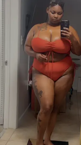 A Waterpark You Say☀️ #vacation #plussize #plusizetiktok  #CapCut #swim #swimsuit #swimwear #tummycontrol  #poolside