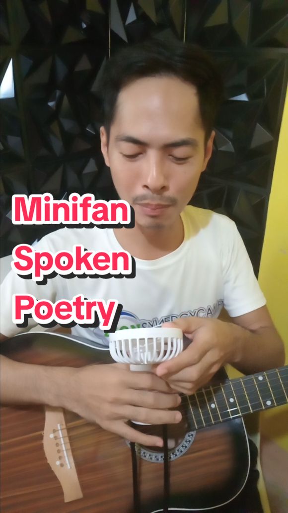 mini fan mini fan #minifan ##portableminifan #portablefan #spokenpoetry 