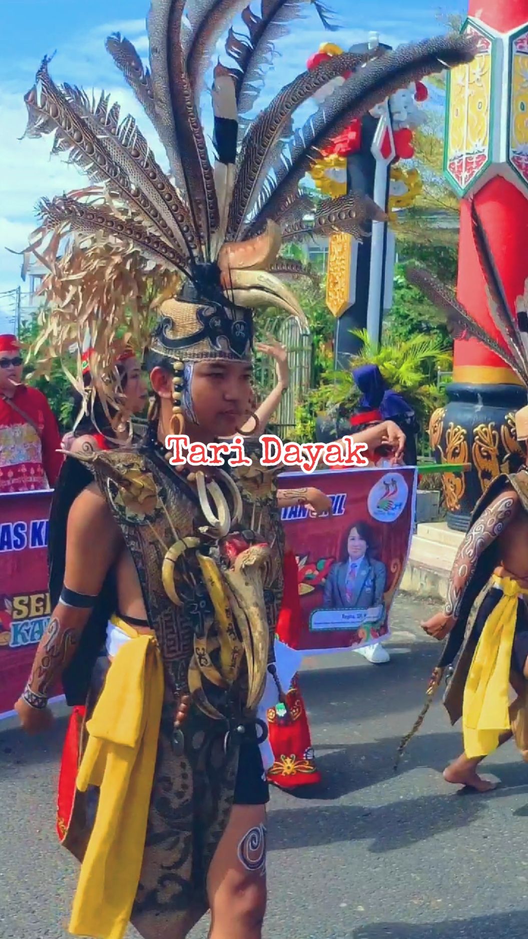 Tari Dayak | Karnaval Budaya Murung Raya 2024 | Semoga sampai orangnya...Keren  #purukcahu #murungraya_kalteng #murungraya #dayakkalimantan #kalteng #kalimantan #adatdayak 