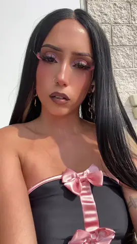 Yes i go all done up to work just to sit at my desk, i’ll never let myself go  #PrincessJasminemua #makeup 