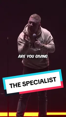 The specialist 😂 🐶 