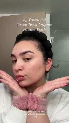 If you’ve never tried an enzyme cleanser, definitely give this one a try. Your skin will thank you! @bywishtrend #gifted #bywishtrend #enzymecleanser #koreanskincare 