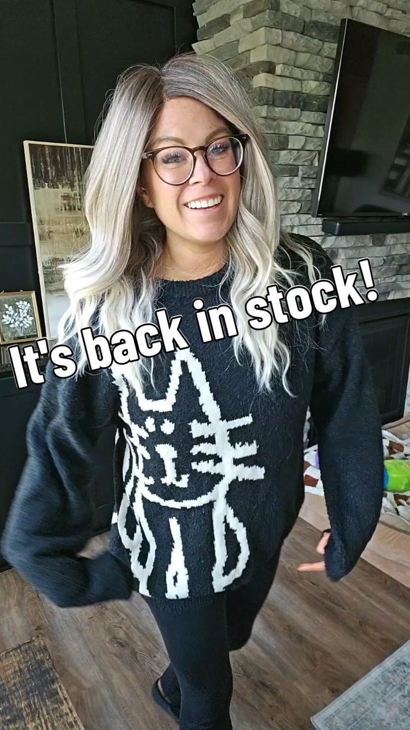 I had to make another video because I just got this in Black..  such a good sweater! #tiktokshopbacktoschool #catsoftiktok #catshirt #sweater #unisex #oversized 