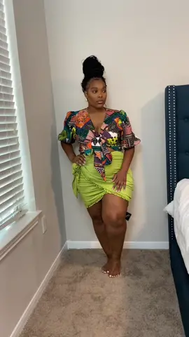 Im so in love!! I am 4’11 1/2 and I have on a size XL @ZAFUL @zafulus #zaful #viral #tiktokshop #tiktokmademebuyit #snatchedwaist #BeautyTok #fyp #blackgirltiktok🤎 #tiktokfashionfinds #skirt #vacationoutfits 