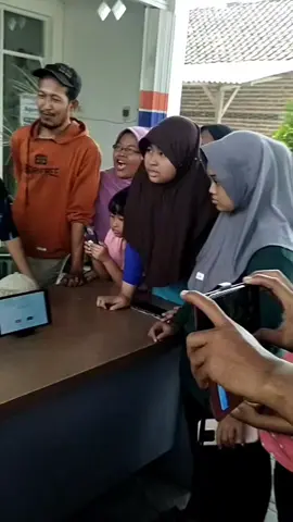 kemeriahan kemerdekaan RI ke 79 di Rumah Susu Sebani. Minggu 04-08-2024. ternyata Pedasnya Cabe banyak Peminatnya, drpd Pedasnya Lambene tetangga...