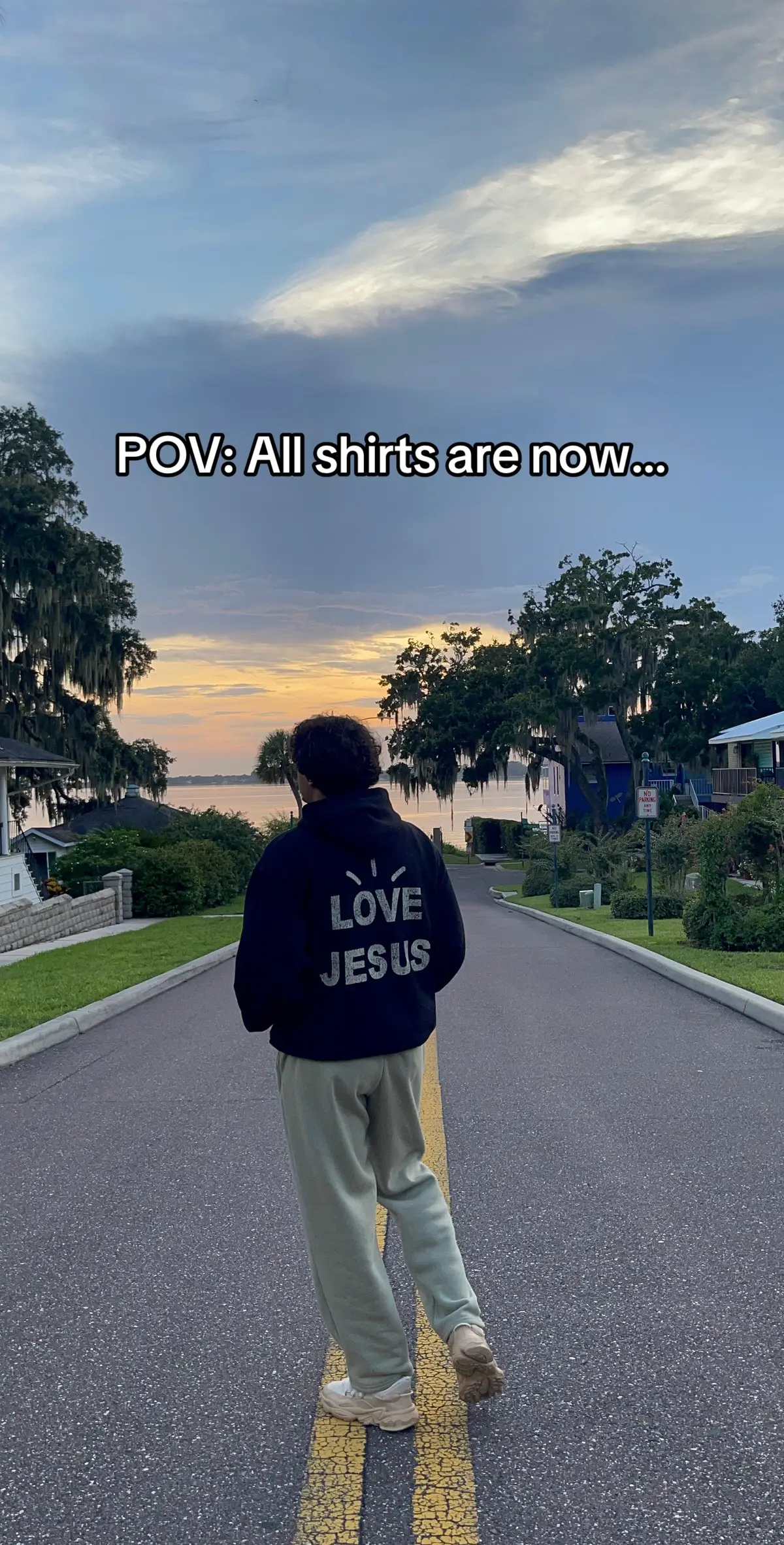 #christianity #jesuslovesyou #bibleverse #foryoupage #christianclothingbrand 