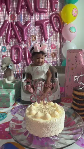 Romi will be 6months tomorrow so today we decorated and celebrated my sweet little baby half birthday!🥹 Time needs to SLOW DOWN! 