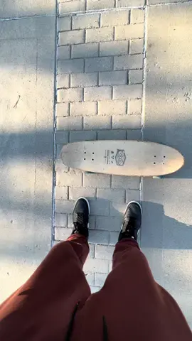 Shuv How To! Easy! #Skateboarding #fypシ゚viral #howto #easyway #beginner #tutorial #duet #letsgo 