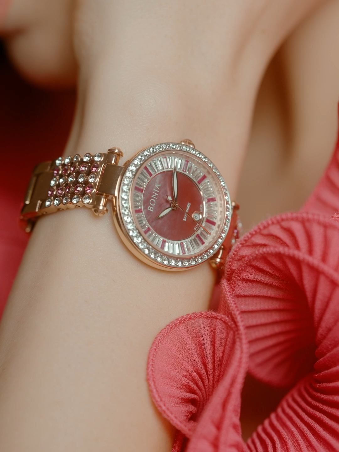 The Lustro Stainless Steel Women's Watch is a glowing statement piece that you shouldn't miss #solartimemy #jamtangan #boniawatches #bonia #jamtanganwanita #crystals