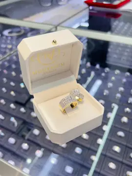 ចិញ្ចៀនគូរ-couple rings 🎀☺️🫶🏻#ជាងវីចែហួងផ្សារណាត់បាត់ដំបង Available in stock✨ 📍ទីតាំងនៅក្នុងផ្សារណាត់បាត់ដំបង / តូបលេខ310 ⏰Open: 8AM-5PM 