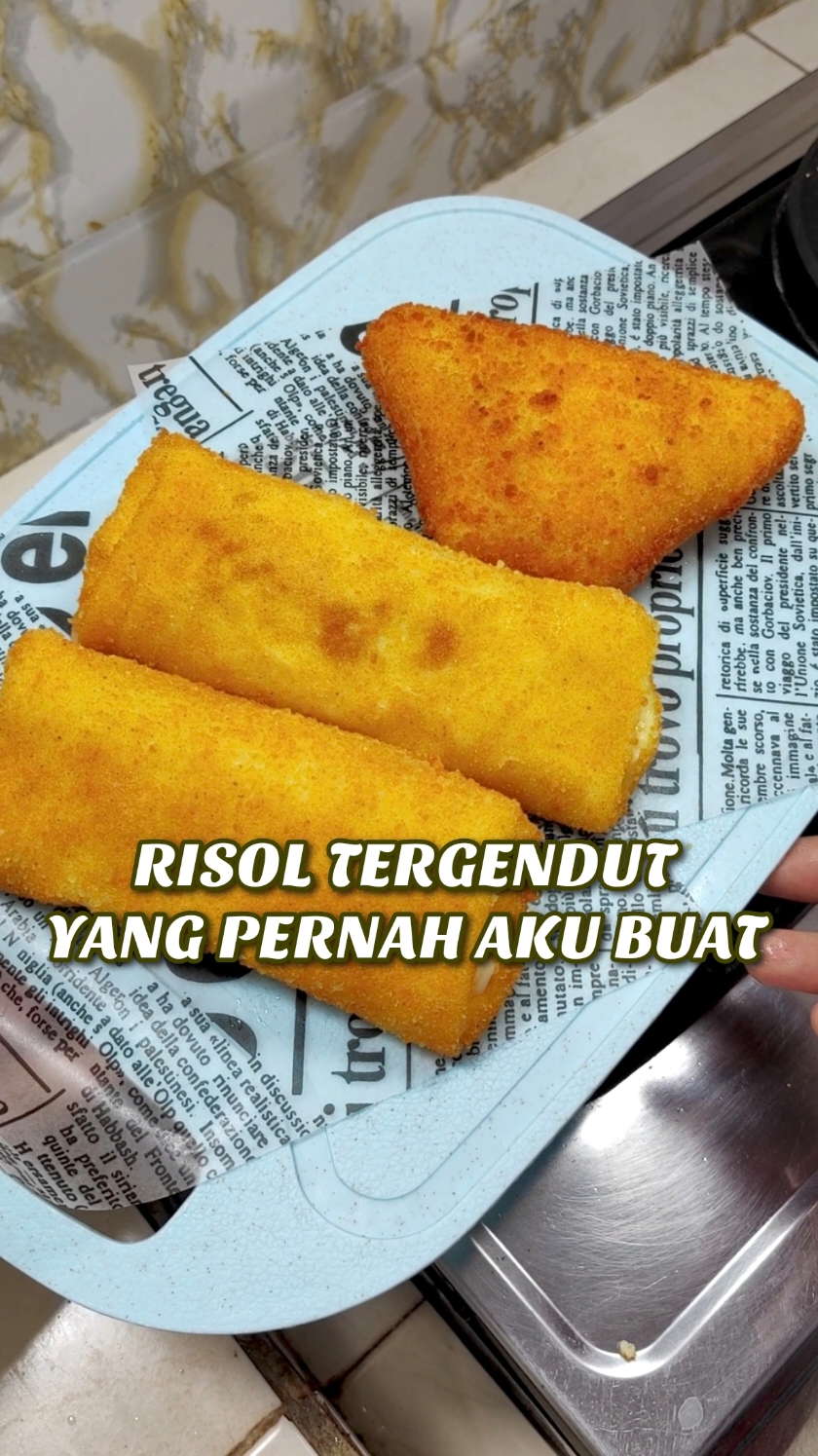 Makan sebiji seperti makan sepiring nasi, puuaassss makannya.. cobain. wajib !!! #risol #risolmayo #risoles #fyp 