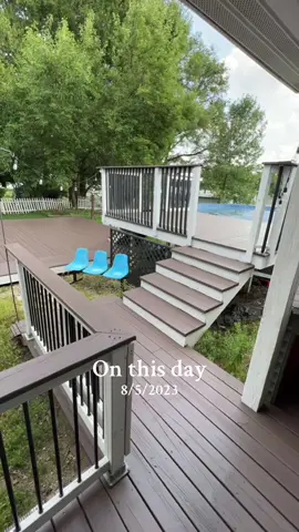 Check out the one year review on my page #onthisday #deckstain #deckdesign #valspar 