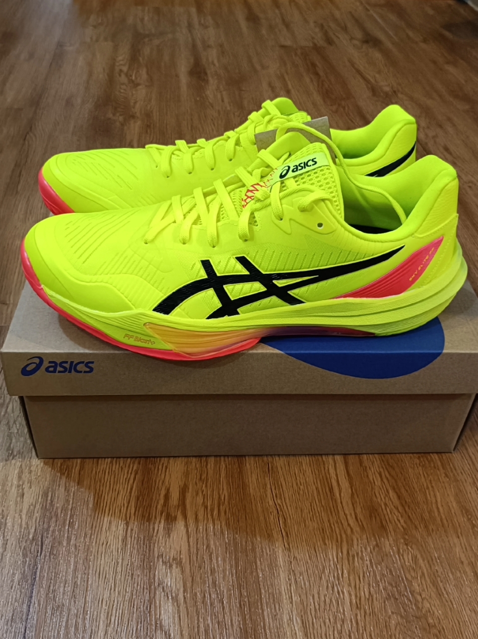 New Arrival Asics Sky Elite 3 Low Paris Olympic 2024 Limited Edition Free Kaos Kaki Asics Original Dan Free ongkir Se-Jawa 🤩 Grab It Fast And Happy Shopping Guys🥰 #asics #skyelite #asicsvolleyball #olympic #olympic2024 #parisolympics2024 #fyp #voli #volimania #volimaniaindonesia #volleyball #volleyballworld #volleyballplayer #sepatuvoli #sepatuasics 