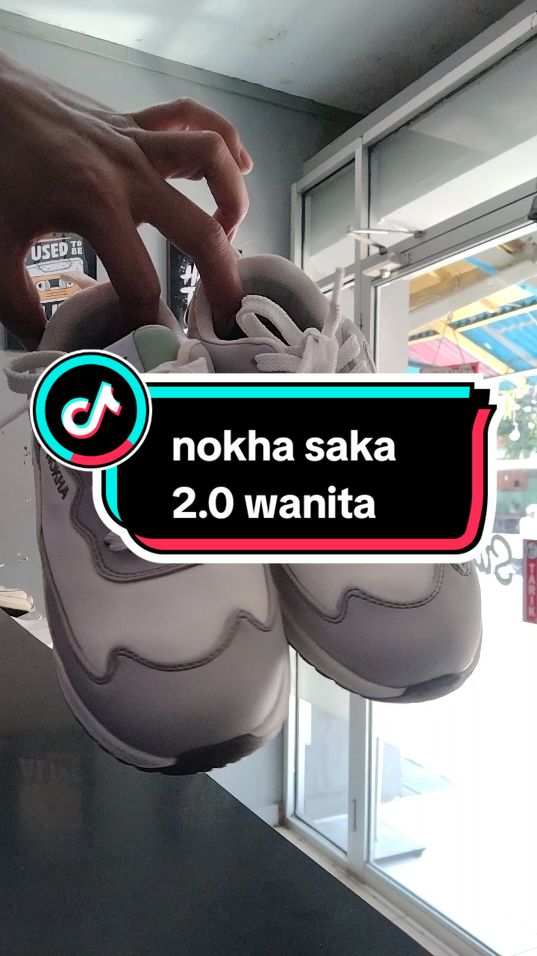 Adem banget 🤲🤗 Cek keranjang ↙️🛒 #nokha #sepatu #extratrafficsesion #sepatusneakerswanitaterkeren #sepatuwanita #sneakers #saka #2024 #belilokal #banggaproduklokal #menyalaabangkuh🔥 #fypforyou #fyppppppppppppppppppppppp 