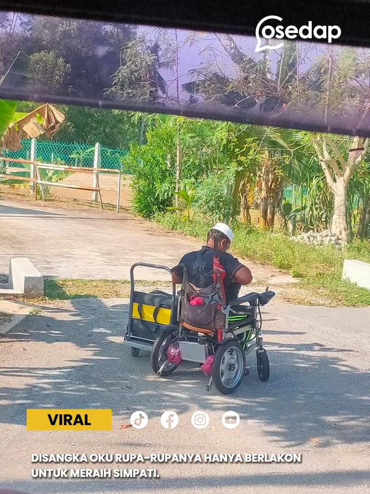 Seorang lelaki terkejut bila dapati peniaga yang disangka OKU rupa-rupanya hanya berlakon untuk meraih simpati Baca artikel di website Osedap! link dekat Bio 👆🏼 Sumber : FB Untuk kredit atau apa2 berkaitan kontent, boleh terus DM ye 🥰 #osedapdotcom #OKU #scammer #kakilipat #kari #penipu #peniaga #takjujurberniaga #viralvideo #fyp