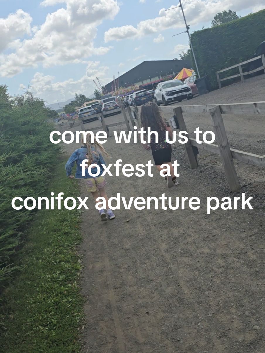 come with us to foxfest @Conifox Adventure Park 🩷 we had the best time at their mini festival! #thingstodo #conifox #conifoxadventurepark #conifoxadvpark  #thingstodoinscotland #scottishtiktok #scottishdaysout #daysoutwithkids #kidsactivities #summervibes 