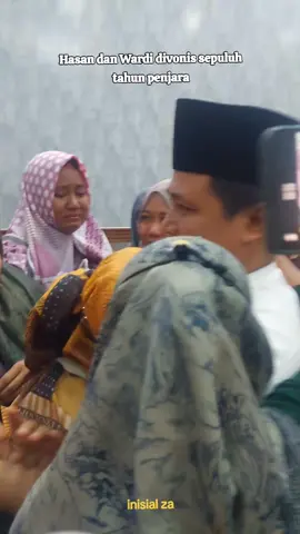 sidang putusan Hasan dan wardi kesuanya divonis sepuluh tahun penjara. #maduraviral #madura #sampang #hasan #wardi #wardi #mattanjar #polisi #pengadilan #bangkalan #polri 