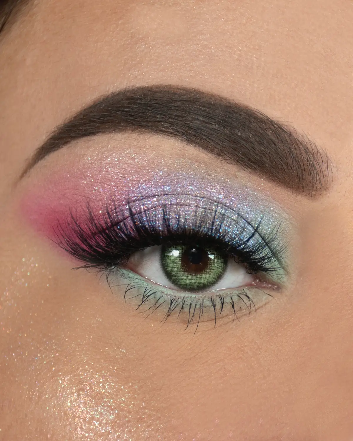 @ColourPop Cosmetics just like magix palette @Kaima Cosmetics Moon Dust holographic liquid glitter  #juicymakeup #glowymakeup #fairymakeup #summerglam #maquillaje #summermakeup #bridalmakeup #easymakeup #maquillajetutorial #maquillajedeojos 