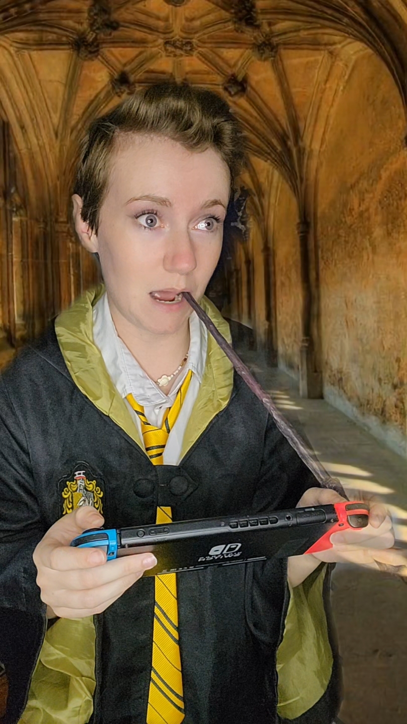 I guess wands don't know their pokemon #hogwarts #harrypotter #comedy #sketch 