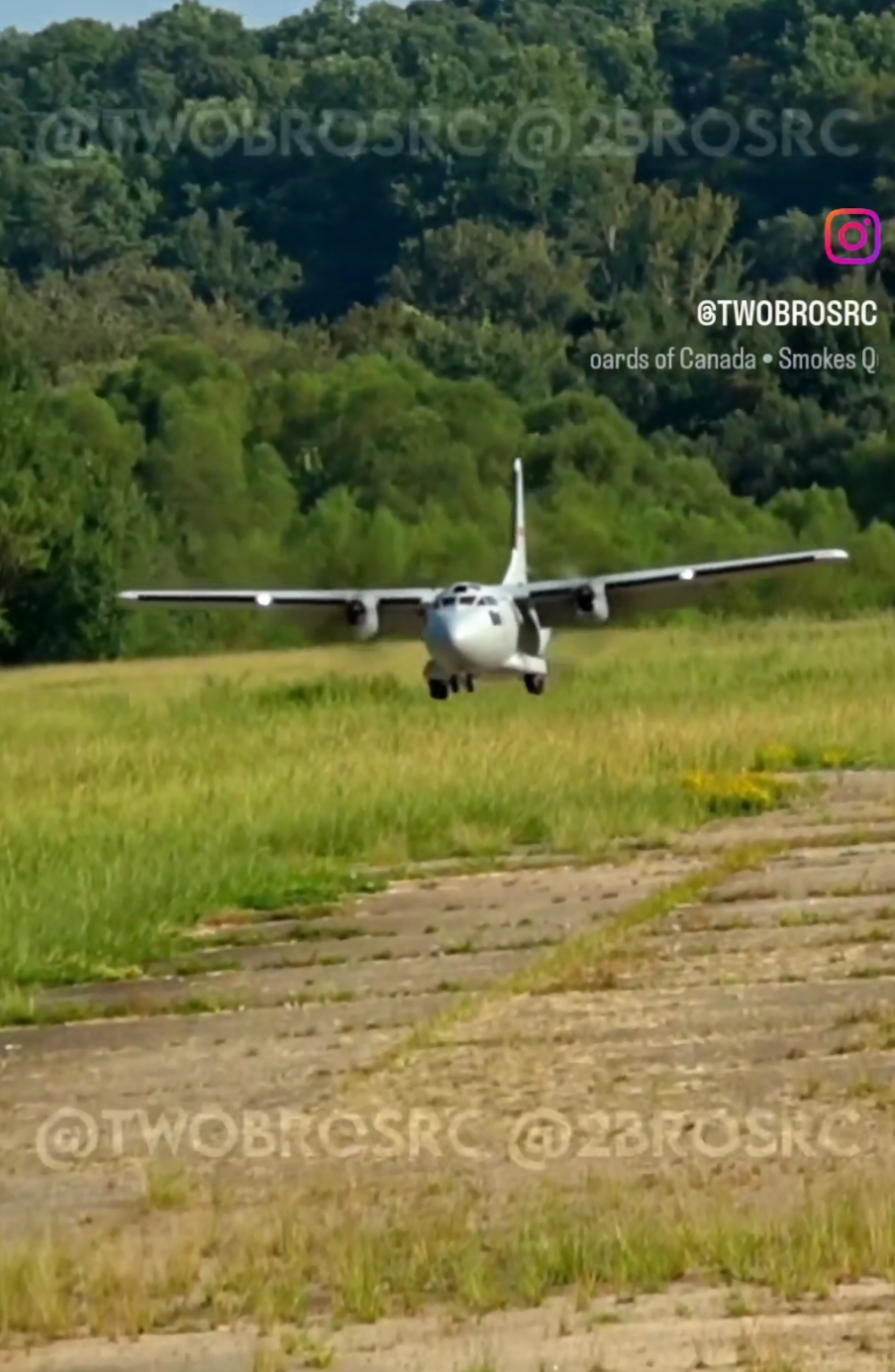 Bringing in the EC-1500 from @Horizon Hobby  on a hot August afternoon Like what you see? Hit up bit.ly/EFLEC-1500 for your own! If you're local to Cary, NC, swing by @Hangar18Hobbies  and pick one up from Bryan and the staff! #aviation #rc #rcplane #aviationphotography #aviationvideo #aviationphoto #aviationdaily #modelaviation #avgeek #aviationgeek #rcplanes #rcaeroplane #radiocontrol #rclife #rchobbies #rclifestyle #instaplane #instaflight #instaaviation #instaaviationphotography #modelaviator #flying #flywithme #hobbies #airplane #aeroplane #airplanes #aeroplanes #flying #flight #c27jspartan