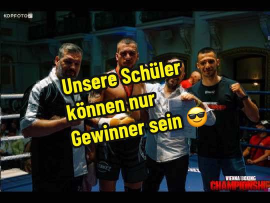 Unsere Schüler können nur Gewinner sein! Früher oder später schaffen es alle 😄🙌🏻😎#gewinner #fahrlehrer #fahrschullehrer #fahrschüler #führeschein #boxen #fight #boxing #nevergiveup #fahrschule #fahrschullehrerfeldmann #foryou #fürdich #fypシ #fy #ilovemycommunity @Fahrschule Grand official @Valentin Fahrschullehrer Wien @fahrsicherheitgrand