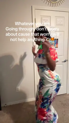 Worry seems to only add more stress to you and the situation, so try your best to stop it. #dontstress #dontworrybehappy #dontworrydance #stresskills #stressless #worryless #thefoxxiefoxx #foxxie #ankhjourney #foxsea #foxxsea #chelita #simplyfoxxie #1eyewindow #iamfoxxie #iamfoxsea 