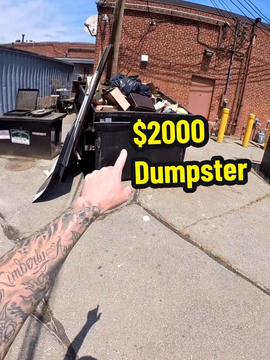 This store threw out a rare $2000 Polk Audio subwoofer and more !! 😲  #dumpsterdiving #bass #musica #audio #fy 