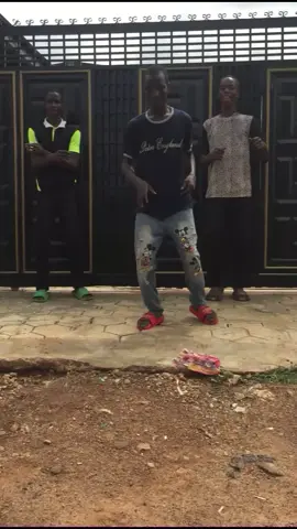 Still trying 😳😳😳                         @𝐁𝐎𝐒𝐂𝐎 𝐁𝐎𝐘💫🙂 @Teee dollar🥷🏿 @norbertgg @larry@𝕃𝔸ℝℝ𝕐🙂💫🤍