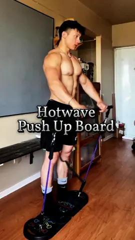 With This Push-up Board, You Can Work Out Your Whole Body#pushups #hotwave #homeworkout #chestworkout #hotwaveboard #fyi #foryou 