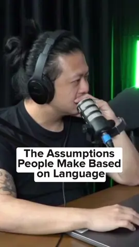 Do any of y’all face this too? 🤔 . Full podcast link in bio 🔗 . #ycs #yumchasessions #vfo #veryfastone #cina #malaysianpodcast #podcast #cinapek #belei 