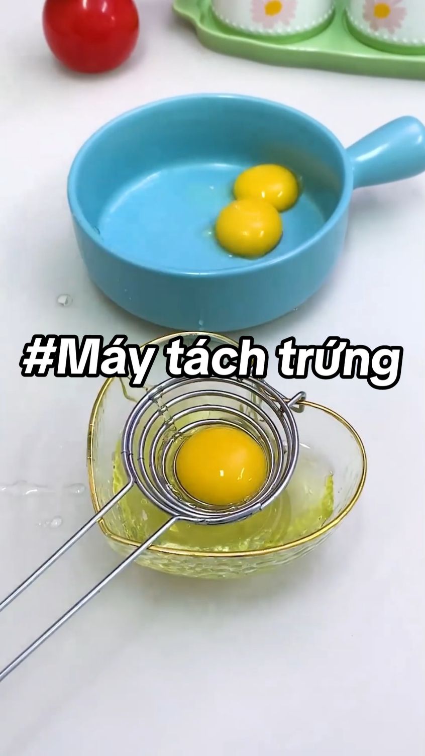 🥚Hãy giữ chiếc máy tách này ở nhà để nhanh chóng tách lòng trắng và lòng đỏ trứng, tiết kiệm thời gian và công sức mà không làm bẩn tay bạn.#eggseparator #kitchengoodies #kitchenessentials #homegoodies #homeessentials  #egg #goodiestoshare 