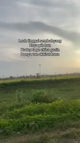 Hana cara #JelajahLiburan #foryoupage #quotes #fypシ #fyp #trending #masukberanda #katakataaceh #katakatabahasaaceh #soundviral 
