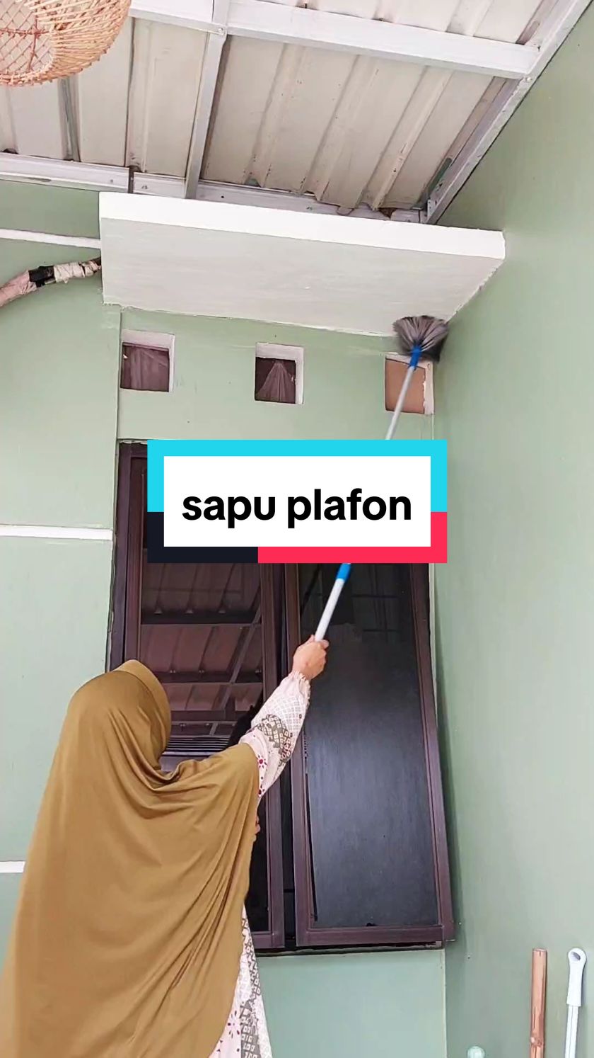 sekarang kalo mau bersihin sawang sudah gk susah lagi semenjak punya sapu plafon ini #sapuplafoncleaner  #cleaners  #sapucleaner  #sapusawang