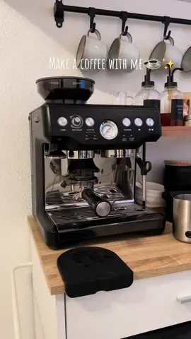 Make a coffe with me ☕️✨ #coffee #coffeetiktok #coffeetok #sagebaristaexpress #sagebaristaexpressblack #sagebarista #coffeecorner 