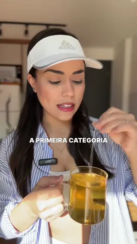 Os tipos de chás e o melhores horários para tomar. Categorias dos chás: • Termogênicos e Energéticos • Diuréticos • Calmantes Para receber a cartilha de chás comenta aqui embaixo CHÁ #chás #rotinasaudável #bebidastermogênicas #bebidadiuréticas #bebidascalmantes #saudeequalidade #nutricionista #nutricao