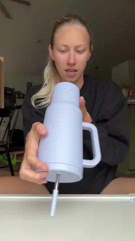 Of course I had to get a new drinking cup #meoky #meoky🥤cups #meokytumbler #meokytumbler #meokycups #watercup #tiktokshopbacktoschool #foryou #tumbler #tumblercup 