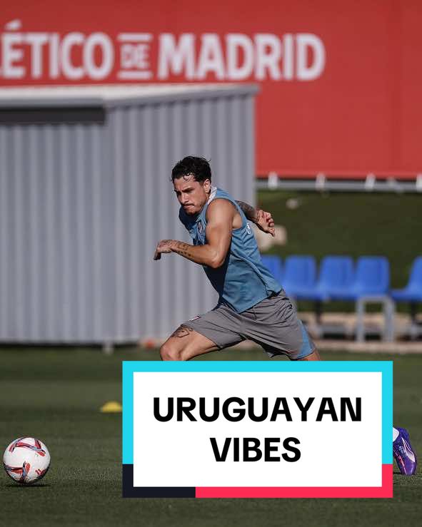 Fácil para Josema, @AUFoficial 🇺🇾 #Josema #Gimenez #Uruguay #Bielsa #Training #Atleti #AtleticoDeMadrid #Football #TikTokFootball 