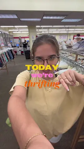 thrift with me 🧚🏼 honestly so happy i vlogged this one because I found some GEMS chicas #thrift #thrifting #shoppingvlog #thriftwithme #thriftvlog #fashion #latinacontentcreator #thriftfinds #Vlog #thrifthaul 