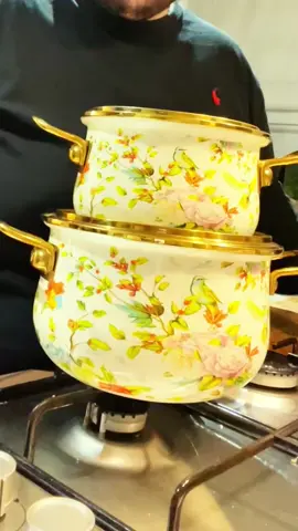 Oh Wow😱😱absolutely stunning, beautiful vintage flower pattern cooking pot#stockpot#tiktokshop #foryou 