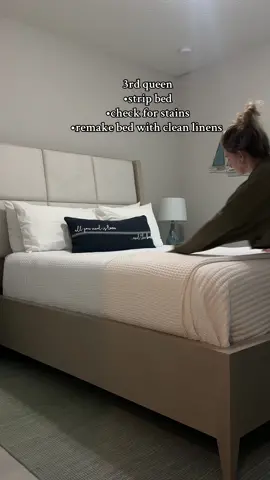 Should I make this a series? Airbnb lines 🧺 #linens #laundryday #laundry #cleanwithme #cleaning #clean #cleaningasmr 