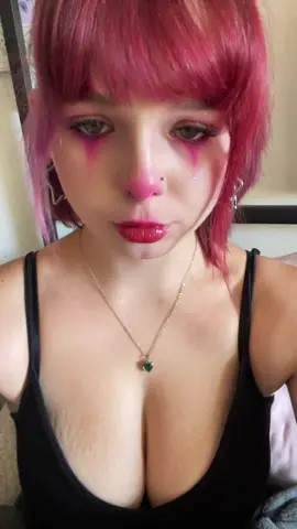 Actually loosing it 👆🤓 #clowngirl #makeuplook #clownmakeup #fypシ゚viral #fyp 