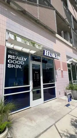 @Hi, skin treated me with their Better Facial at their new location in Montrose. 🫧🧖🏽💙  I wanted to target hyperpigmentation and dehydration, so this is everything Kamree did:  - Hydrating Cleanse 1st 🫧 - Mangosteen Cleanse 2nd 🫧 - Cherry enzyme/stone crop hydrating mask 🍒 - Extractions 🧼 - LED (blue light) ⚡️ They have a promo where you can get a 30-minute facial for just $59 if you book today.  📍Hi, skin Montrose  888 Westheimer Rd, Suite 127A   HTX 77006  #SelfCare #thingstodoinhouston #houstontx #facialtreatment #montrosehouston #houstonskincare #houstonfacial #spa #houstoninfluencer 