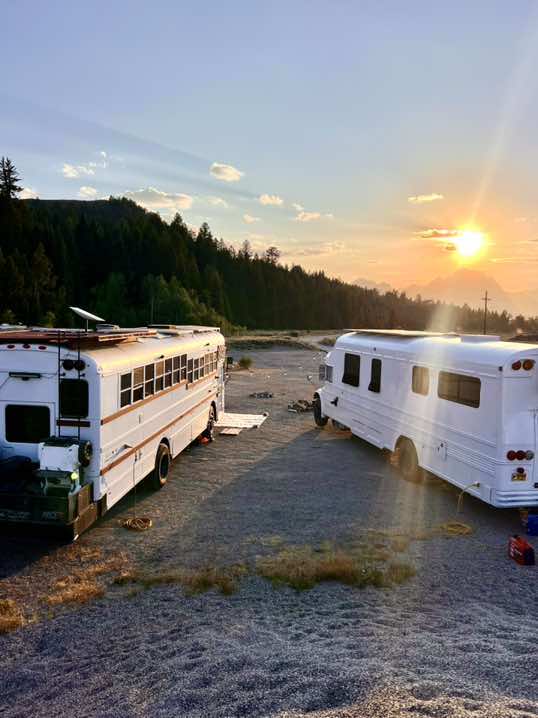 What’s your kind of rich!? This is ours 🚌🫶🏻🌞@binkstube #buslife #skoolie #tinyhome #busconversion 