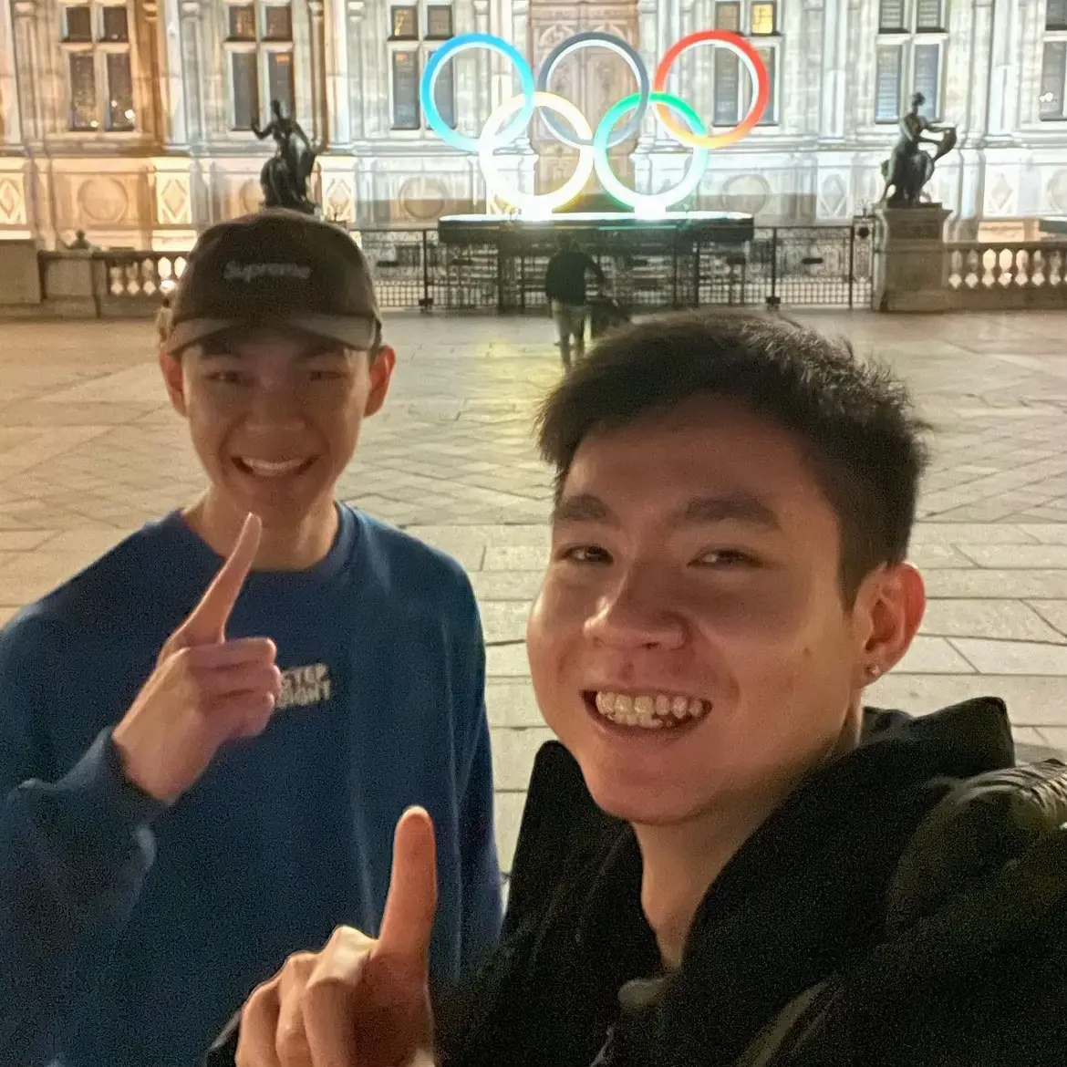 They did it 🥹❤️ #leeziijia#sohwooiyik#jiayik#lzj#wooiyik #paris2024#olympics#badminton #fyp#foryou#friendship