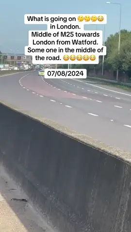 #london #road #M25 #unusual #activity 