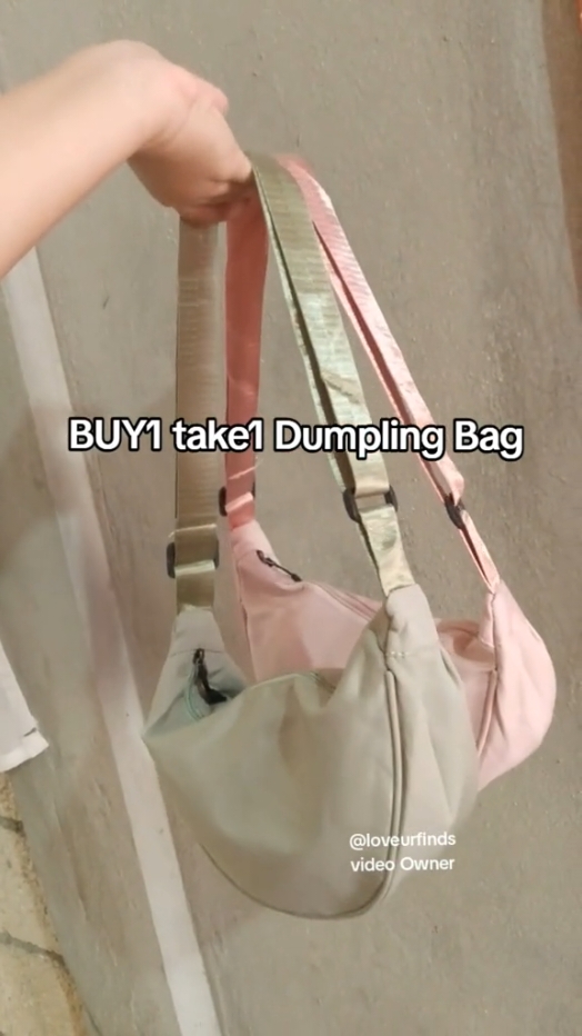 Buy1 Take1 tapos P100+ lang!!😍  #dumplingbag  #slingbag #moonbag #viral #buynow 