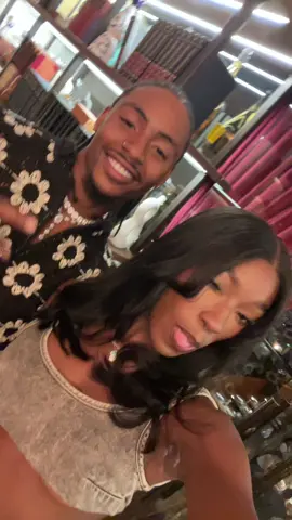 okay this is def giving more vlog style😂😂 SUPRISE AT THE END😭 my man my man my man @Kordell Beckham 